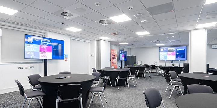 Magenta Living empowers teams with a flexible, future-ready divisible space